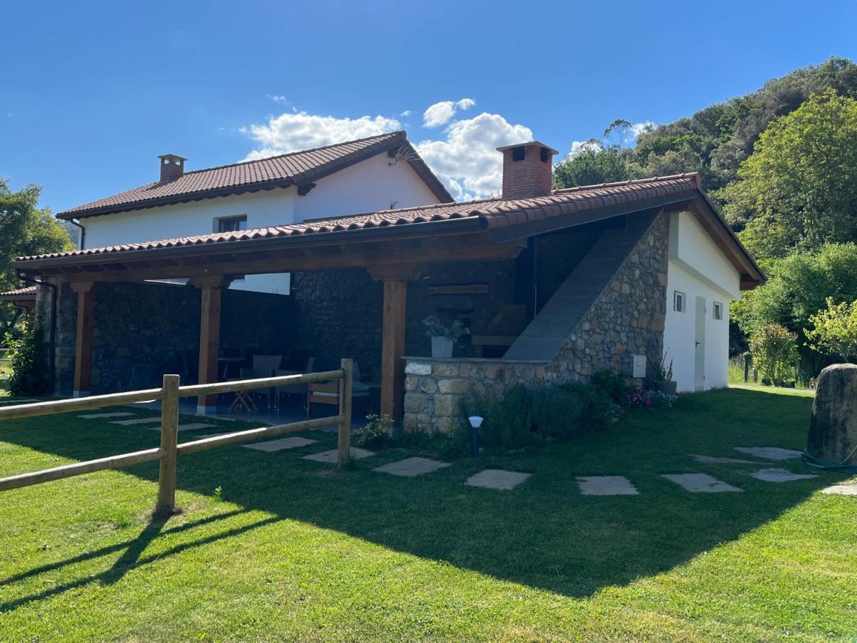Casa Rural Mazarredonda San Pantaleón de Aras Buitenkant foto